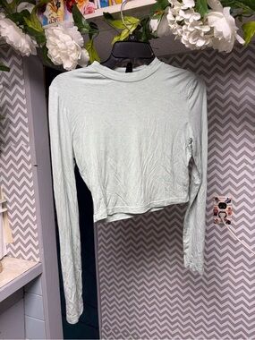 Cropped Soft Viscose Sage Light Green Long-Sleeve Crop Top